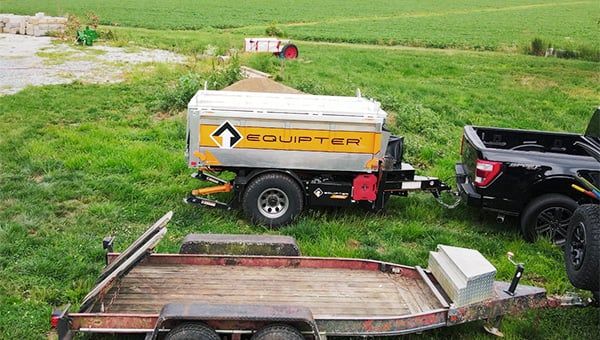 Built Different: Comparing the Equipter 4000 to Tilt and Dump Trailers