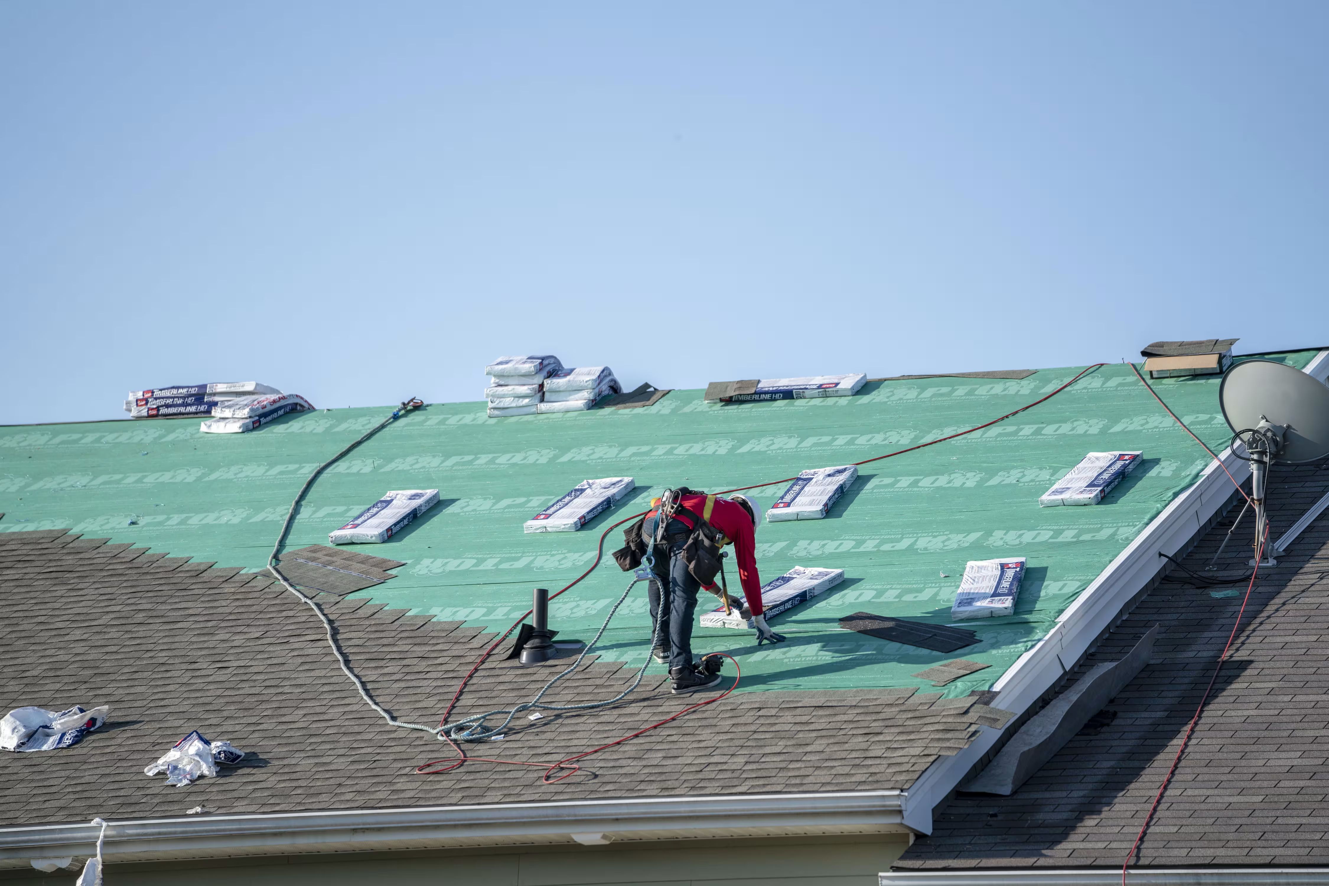 How to Land Bigger Commercial Roof Jobs