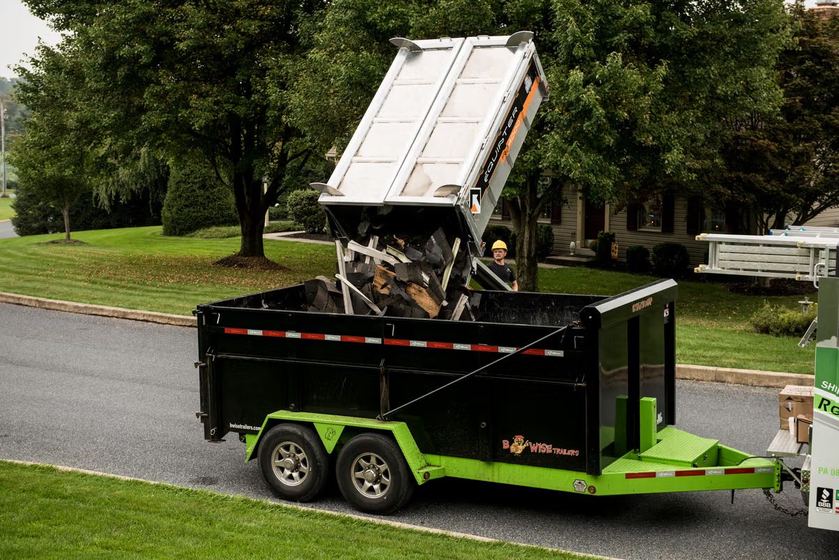 Cómo utilizar un remolque volquete para techos con el Equipter RB4000