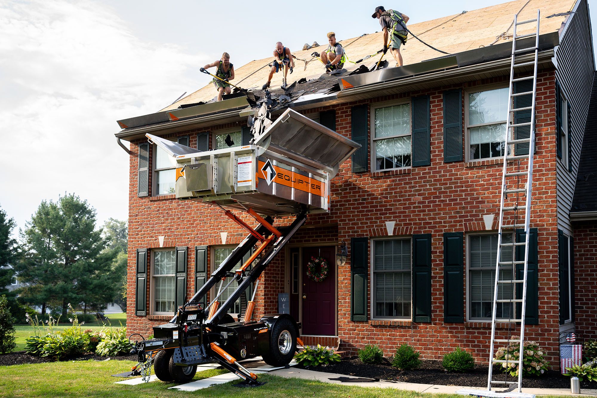 The Best Roofing Trailer for Tear-Off Cleanup: Why the Equipter 4000 Beats the Tarp